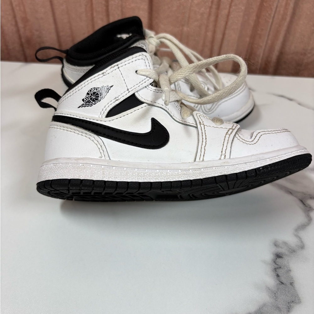 Nike Air Jordan 1 Mid sneakers size "9C